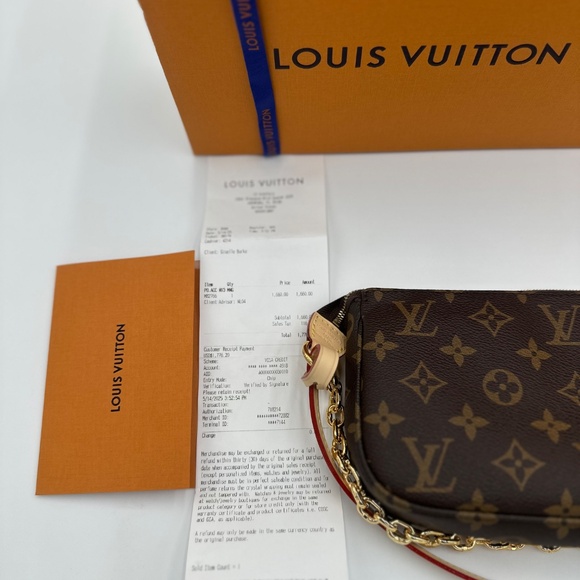 Louis Vuitton Pochette Accessories Monogram - Picture 8 of 9